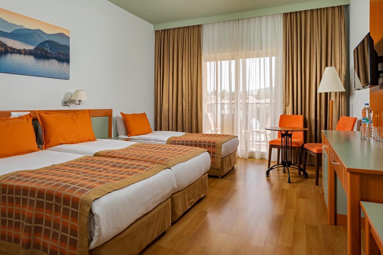 Aqi Hydros Club Hotel Kemer Exterior photo A typical hotel room
