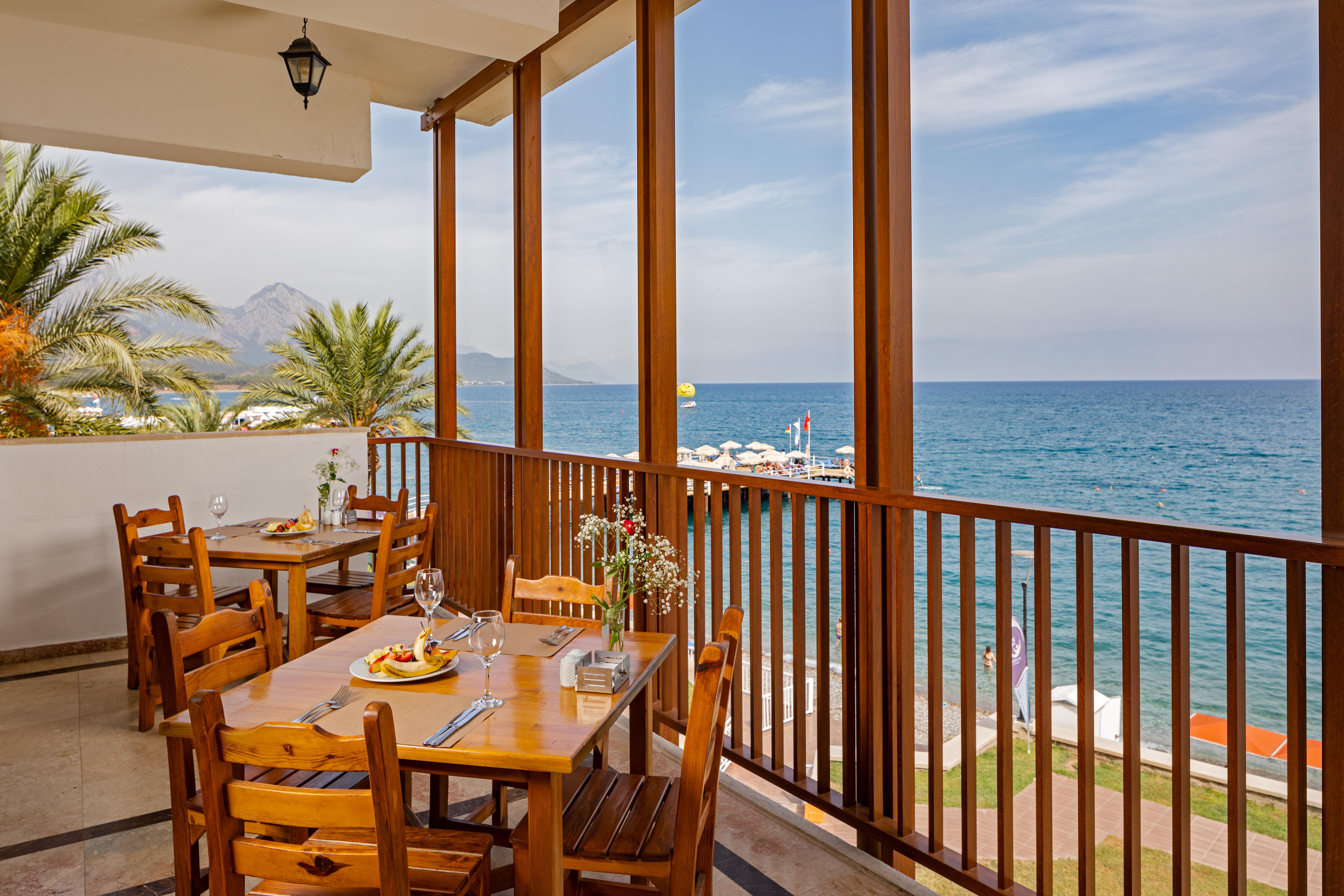 Aqi Hydros Club Hotel Kemer Exterior photo Restaurant in the hotel