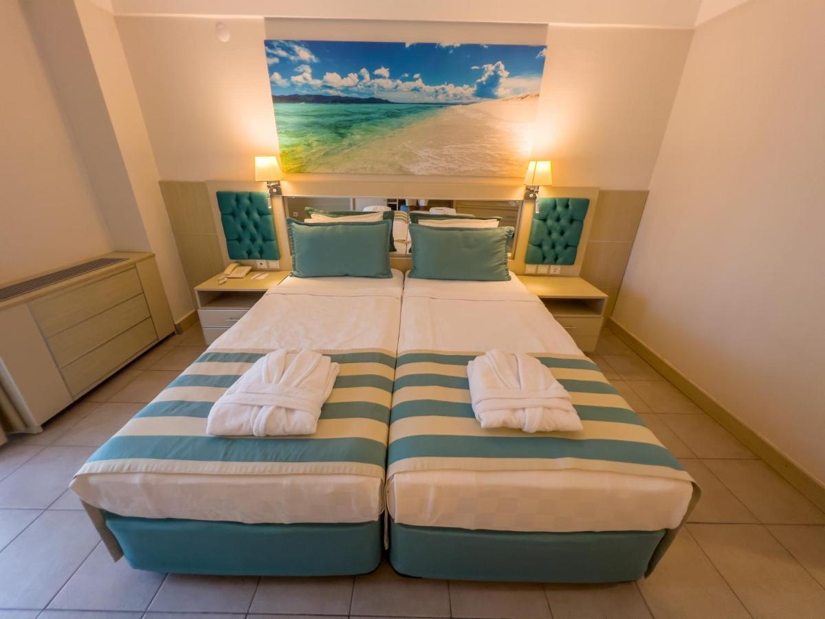Aqi Hydros Club Hotel Kemer Exterior photo A bedroom at the hotel